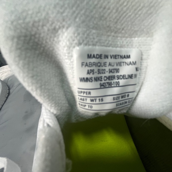 Women's Nike Sideline IV Cheerleading Shoes - Picture 6 of 7